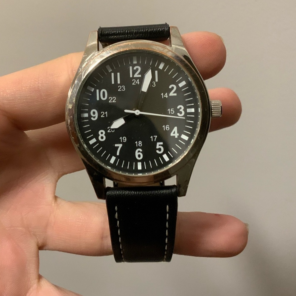 TCK Men’s Wrist Watch Working Order Silver Leather Band